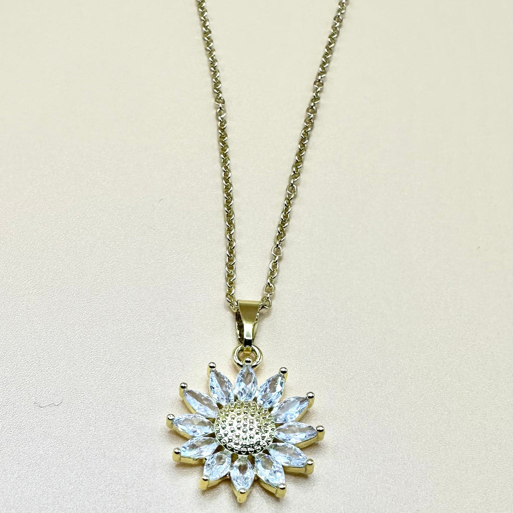 Gold Flower Pendant Necklace for Women Light Luxury Zirconia Inlaid Titanium Steel Chain Elegant Jewellery