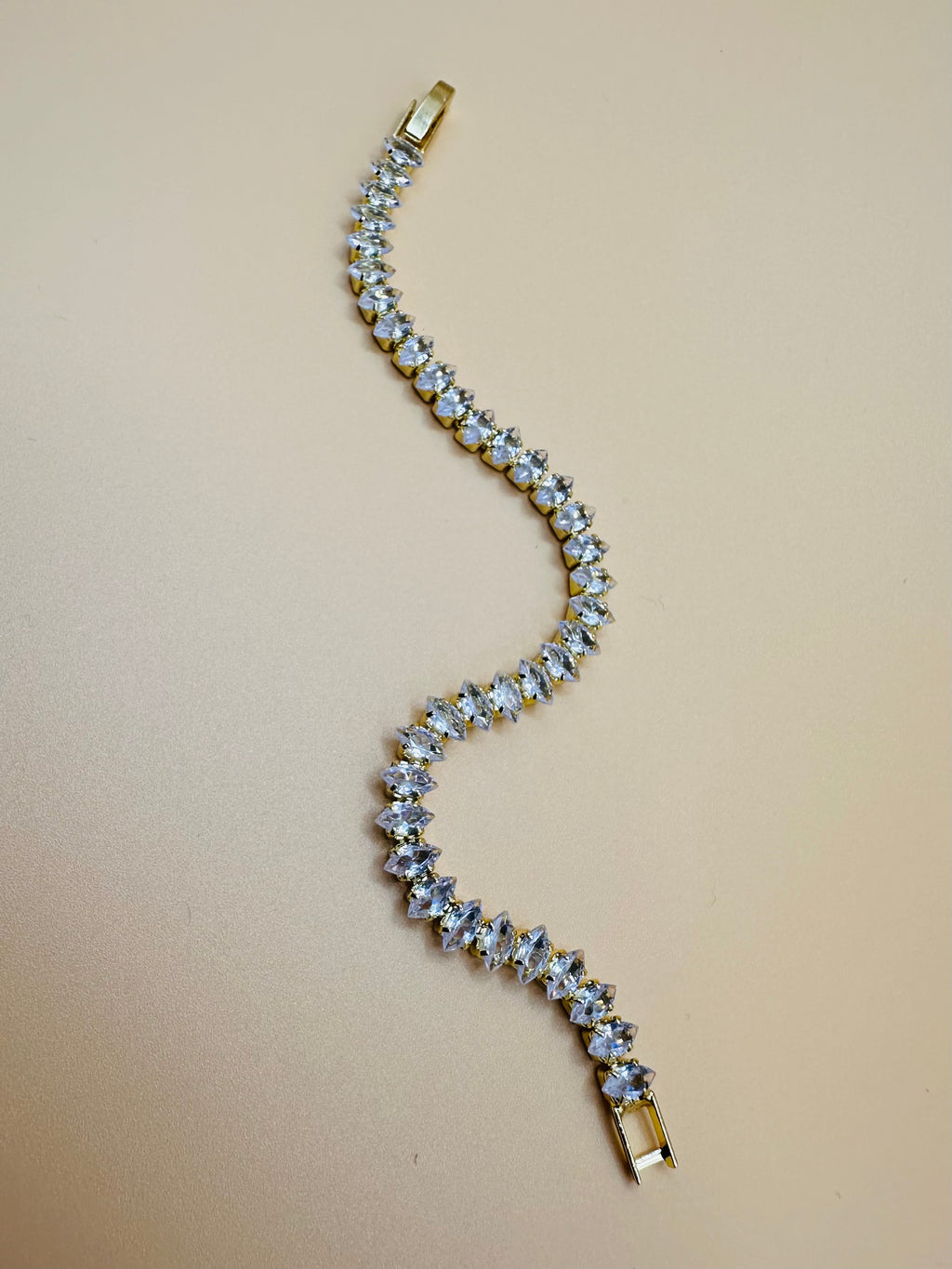 Roman-Inspired Crystal Geometric Chain Bracelet (18 cm) for Women – Full Rhinestone Marquise Charm, Trendy Goth Wedding Jewellery